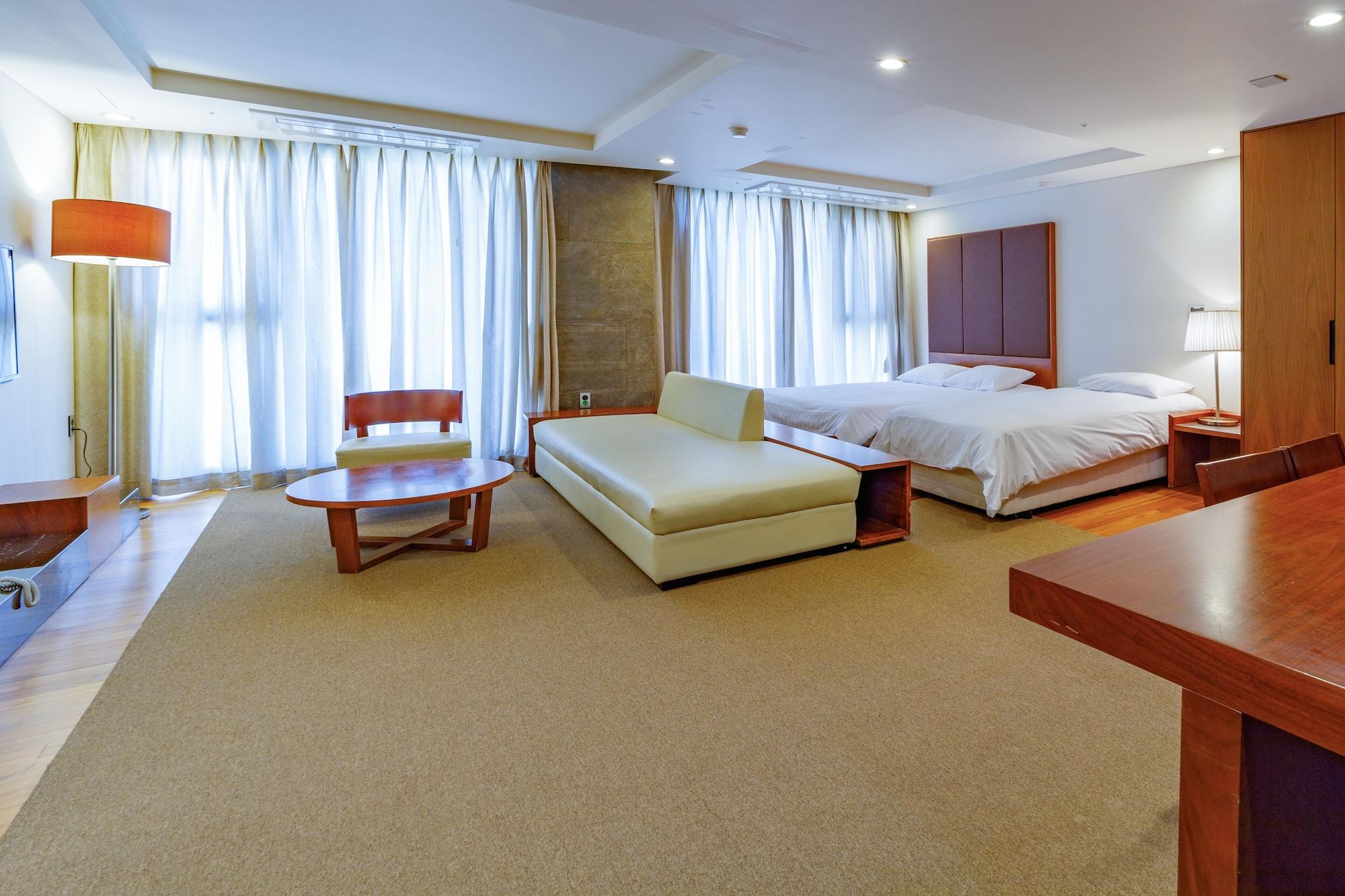 Hotel The Island Blue